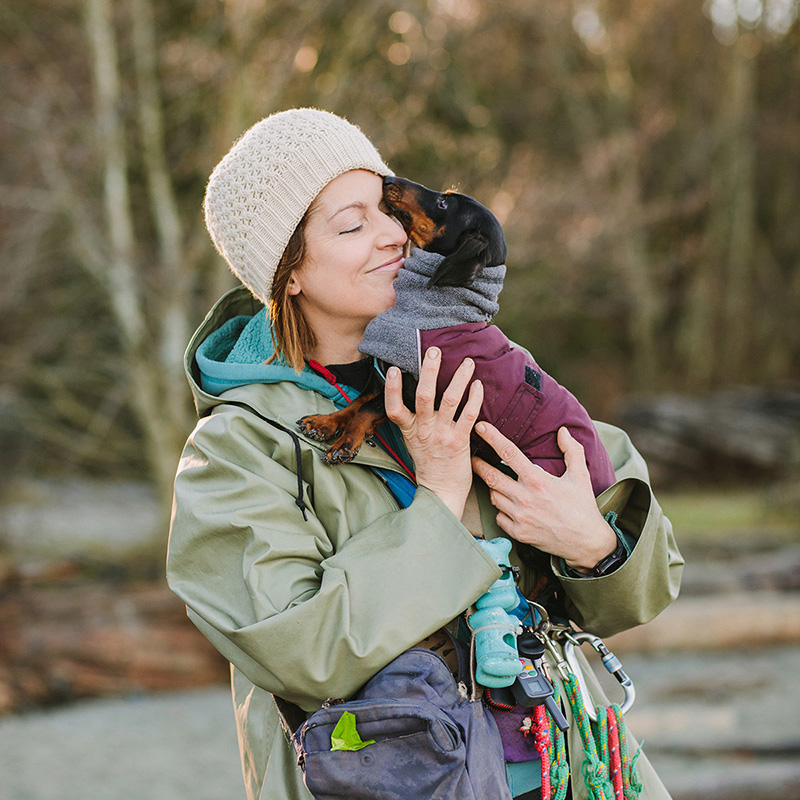 noelles pet love dog walking headshot noelle 800x800 1
